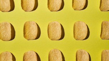 Lezzetli ve iştah açıcı cips koleksiyonu