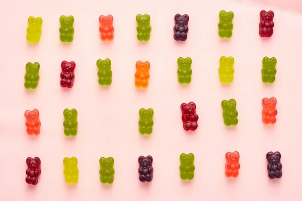 Вид Сверху Коллекции Разноцветных Сладких Вкусных Конфет Плюшевого Медведя Четыре — стоковое фото