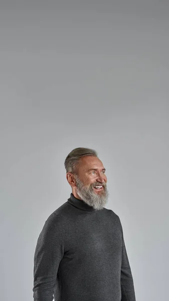 Elderly Smiling Caucasian Man Looking Away Trendy Bearded Pensioner Wearing — Stockfoto