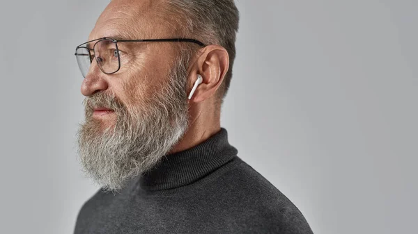 Partial Image Elderly Focused Caucasian Man Looking Away Bearded Pensioner — Stockfoto