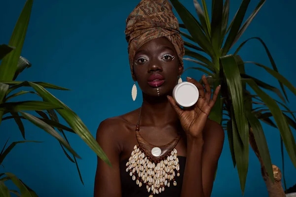 Black Girl Holding Container Cosmetic Cream Green Palms Pretty Young — Stockfoto