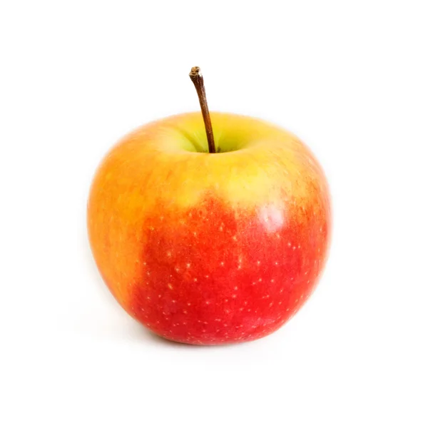 Jugosa manzana madura aislada sobre fondo blanco — Foto de Stock