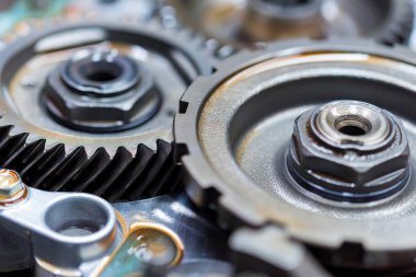 Otomatik viteste sarmal vitesler.