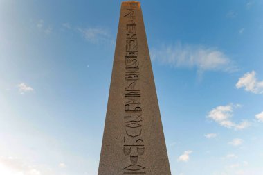 İSTANBUL, TURKEY - 9 Aralık 2020: Sultan Ahmet Meydanı 'nda Obelisk