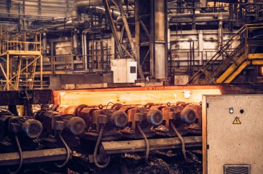 Demir ve Çelik Fabrikası veya Rusya 'nın güneyindeki Taganrog' da bulunan boru fabrikası