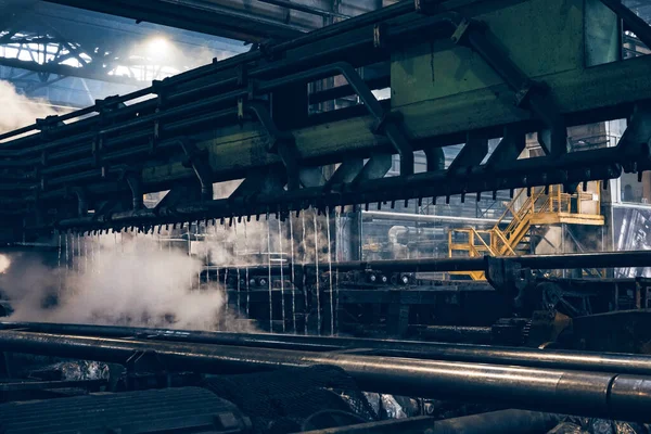 Fábrica de hierro y acero o molino de tuberías ubicado en Taganrog, al sur de Rusia — Foto de Stock