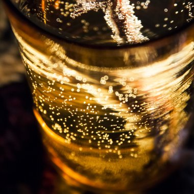 bubbles ve ışık ile soyut sualtı oyunları