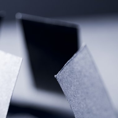 koyu mavi kağıt şekil ve gölgeler