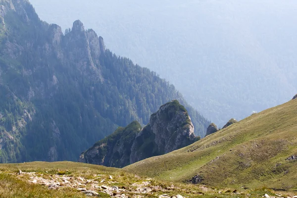 Landschap van bucegi bergen — Stockfoto