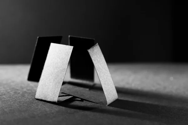 Czarny papier kształty i cienie — Zdjęcie stockowe