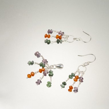 gümüş küpe ve Kolye Ametist, akik ve Zümrüt Taşlar ile