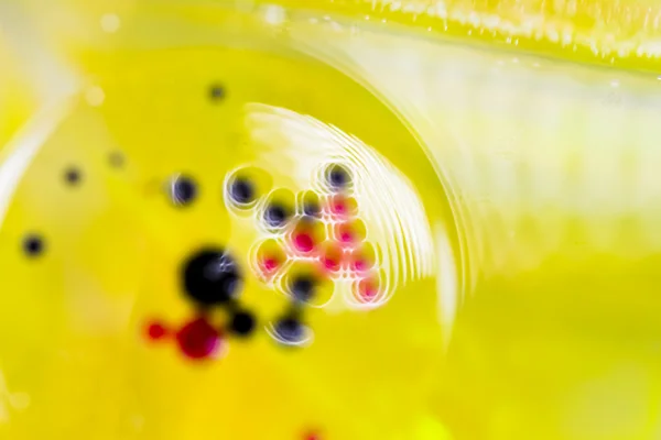 Composition colorée avec huile, eau et encre — Photo