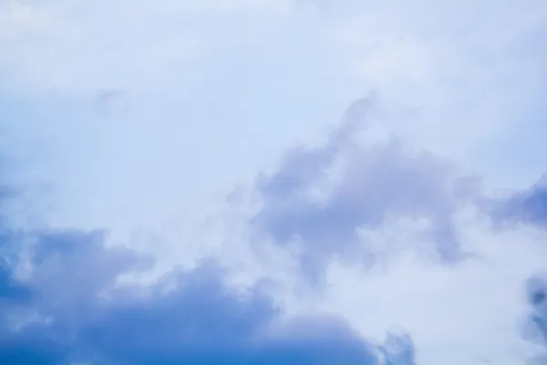 Cielo azul con nubes —  Fotos de Stock