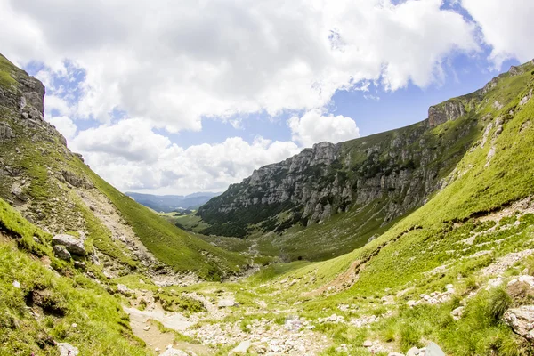 Landscape from Bucegi Mountains, part of Southern Carpathians in Romania — Stock Photo, Image