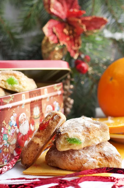 Christmas cookies on Christmas tree background — Stock Photo, Image