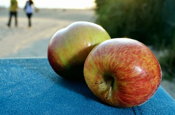 Two red apples. — Stock Photo, Image