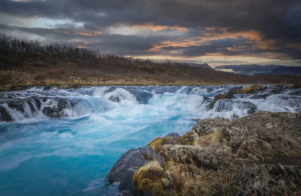 Den Bruarfoss Vattenfall Södra Island Med Färgglad Solnedgång Ett Blått — Stockfoto