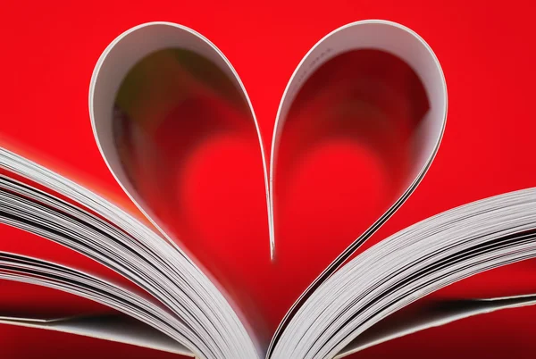 Heart from book's pages — Stock Photo, Image