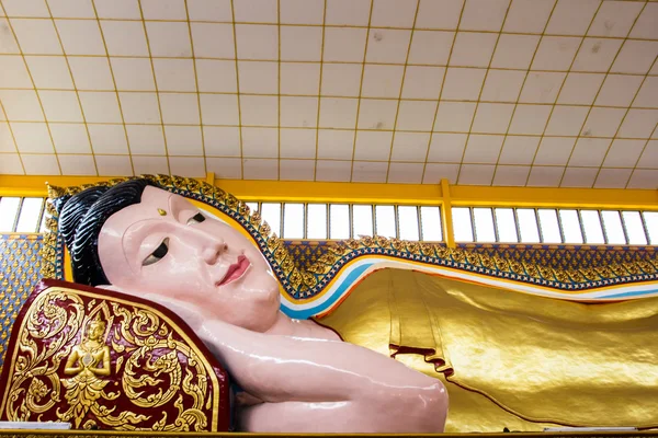 Reclining Buddha Statue at Thai Temple, Malaysia — Stock Photo, Image