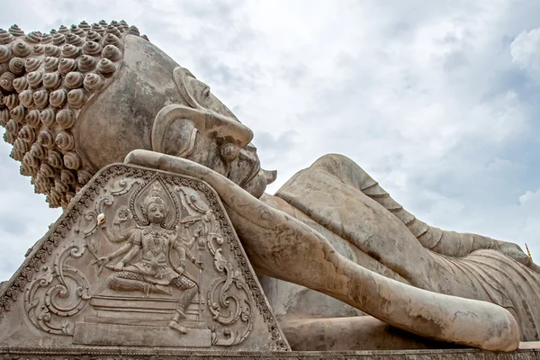 Ležící buddha, laos — Stock fotografie