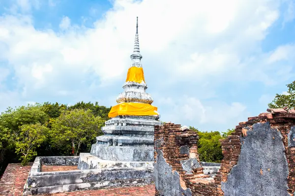 Bratři pagody na vrcholu dang hora v songklha provincii — Stock fotografie