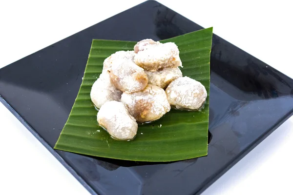 Dušené tapioka koule s arašídy a vepřovou náplní. — Stock fotografie