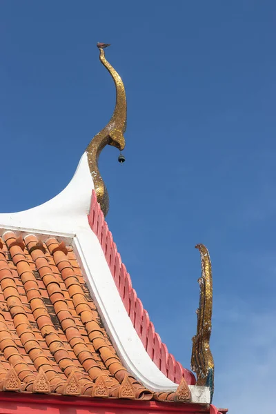 Traditionele Thaise Stijl Stucwerk Boeddhistische Kerk Tempel Dak — Stockfoto