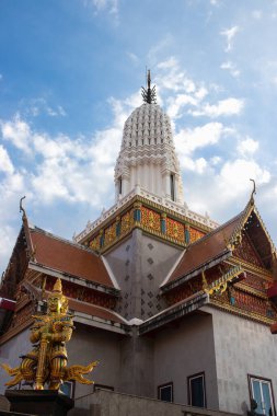 Tayland 'ın orta kesimindeki Phra Nakhon Si Ayutthaya ilindeki Wat Phutthaisawan Tapınağında bir Pagoda..