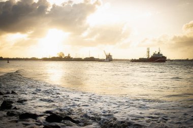 Tayland 'ın güneyinde güzel bir sahil manzarası var..