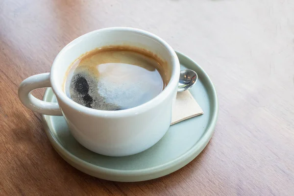 Kopp Svart Kaffe Träbord — Stockfoto