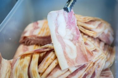 Füme domuz pastırması..