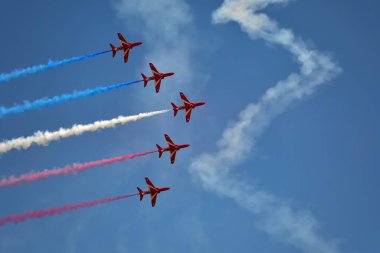 Gdynia, Polonya - 21 Ağustos 2021: Birleşik Krallık Kraliyet Hava Kuvvetleri Aerobatik Takımı, Gdynia, Polonya 'daki Aero Baltic Show' da.