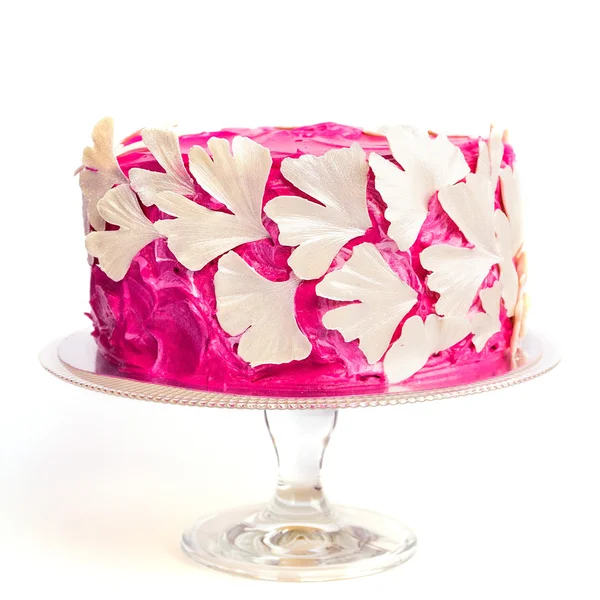 Pink wedding cake decorated with white chocolate ginkgo biliba l — Stock Photo, Image