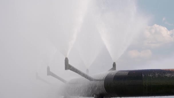 Tuyaux des centrales et piscines de refroidissement — Video