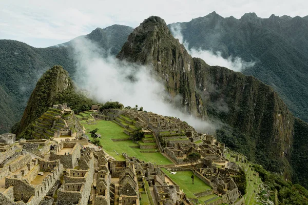 Machu Picchu, Peru 'nun en çok ziyaret edilen turizm beldesi. — Stok fotoğraf