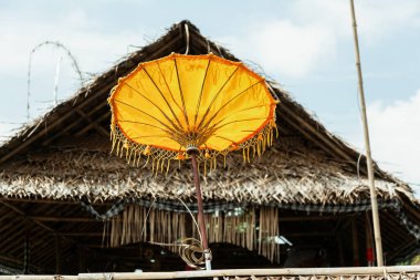 El yapımı sarı şemsiye, Bali, Endonezya
