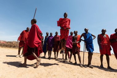 AMBOSELİ ULUSAL PARK - 17 Eylül 2018: The adumu, Masai halkının zıplama dansı olarak da bilinir.
