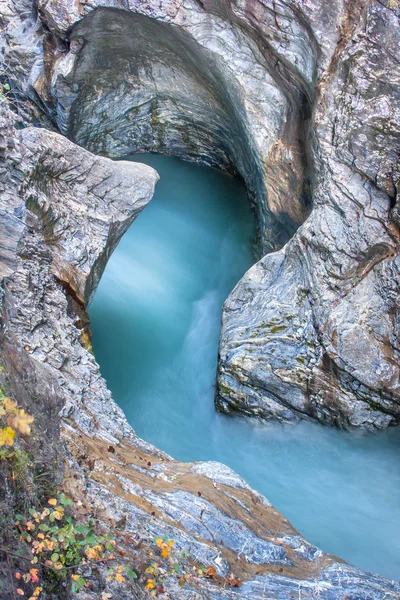 Mavi şelale — Stok fotoğraf