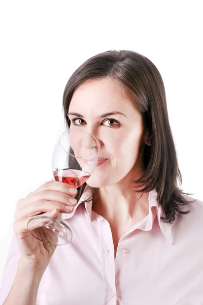 Mujer de negocios sosteniendo una copa de vino . — Foto de Stock