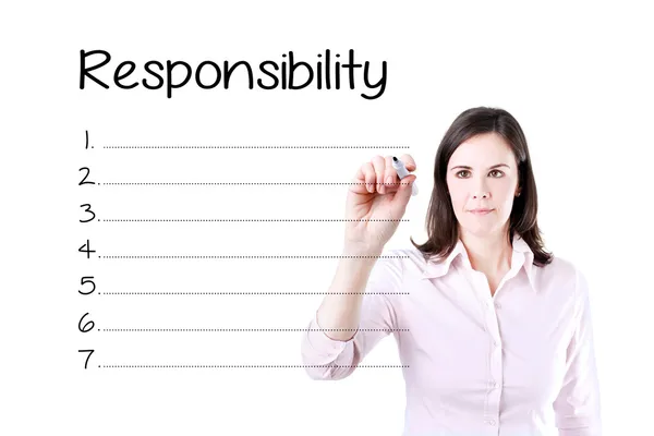 Zakenvrouw schrijven verantwoordelijkheid lijst in blanco. geïsoleerd op wit. — Stockfoto