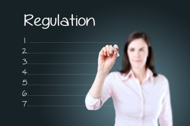 iş kadını boş Yönetmeliği listesi yazma. mavi arka plan.