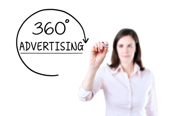 Geschäftsfrau zeichnet ein 360-Grad-Werbekonzept auf den virtuellen Bildschirm. isoliert auf weiß. — Stockfoto