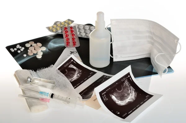 Still life of medical items used by doctors to treat — Stock Photo, Image