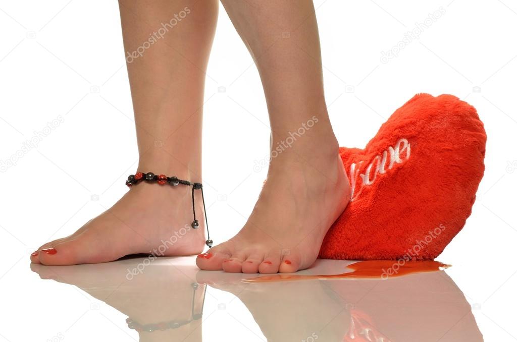 Trampled heels barefoot