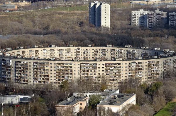 La arquitectura inusual de la casa redonda en Moscú — Foto de Stock