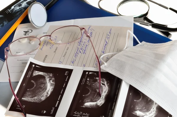 Still life of medical items used by doctors to treat — Stock Photo, Image