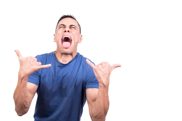 Studioporträt Mit Weißem Hintergrund Eines Mannes Der Die Zunge Herausstreckt — Stockfoto
