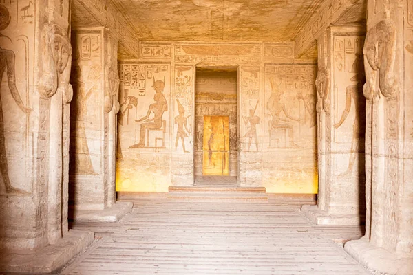 Вход Дверь Храма Нефартири Абу Симбел Египте — стоковое фото