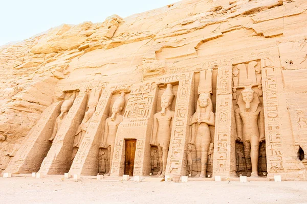Dekorovaný Vchod Chrámu Nefertari Abu Simbel — Stock fotografie
