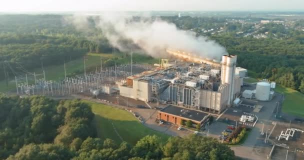 工业用火力发电厂的烟道里充满了蒸汽污染 — 图库视频影像